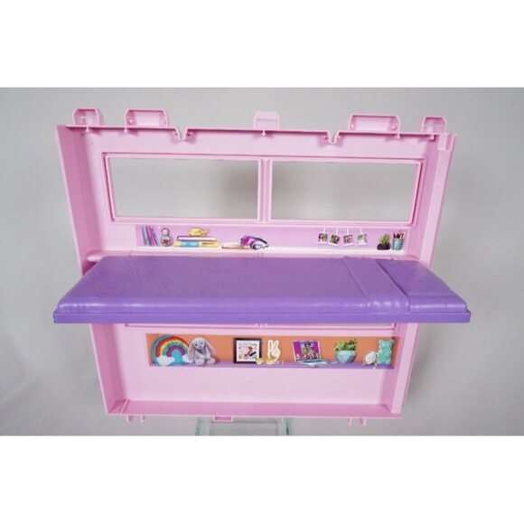 2021 Barbie Dream House Replacement Pink Bedroom Wall GRG93 with Purple Bed - Picture 2 of 6